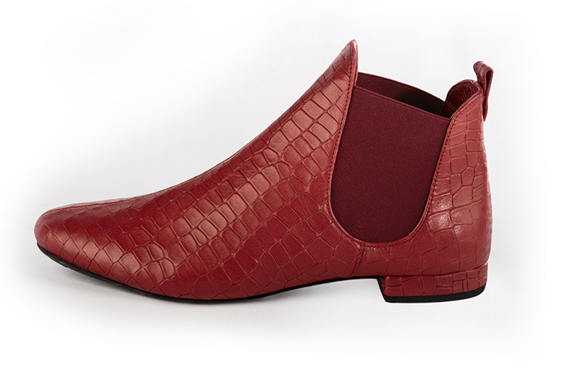 Scarlet red women's ankle boots, with elastics. Round toe. Flat block heels. Profile view - Florence KOOIJMAN
